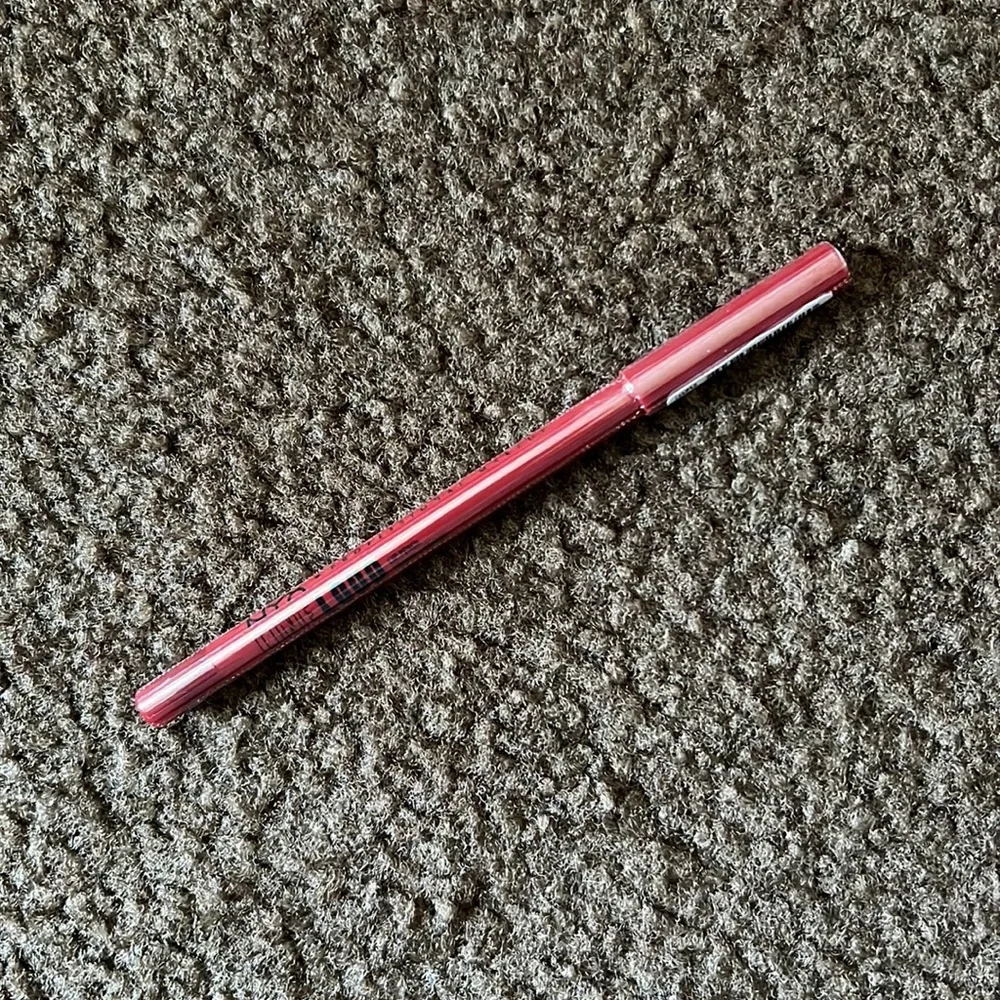 🩷5 For $25🩷 NYX Line Loud Vegan Longwear Lip Liner in On A Mission